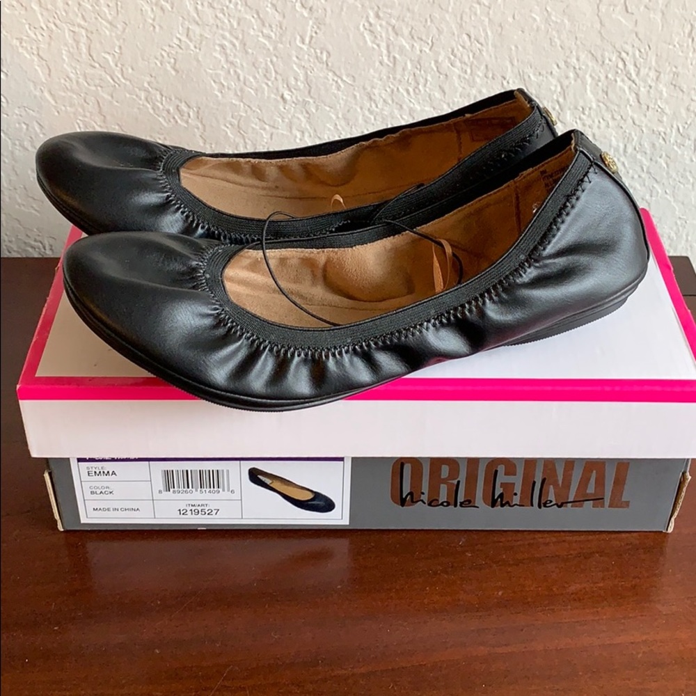 Nicole Miller Emma flats